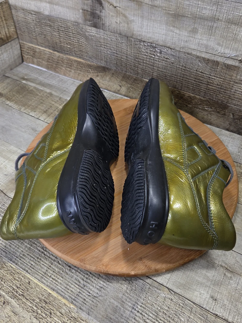 Vintage RARE Hogan Men's Metallic Olive Green Lace-Up Sneakers Sz 7.5